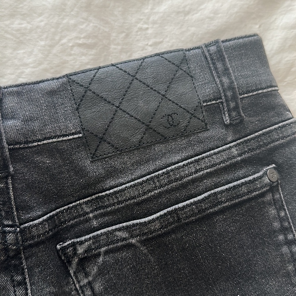 20B CHANEL skinny leg jeans size 36 - Picture 10 of 16